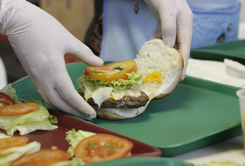 isisburguer02-instituto-isis-bruder